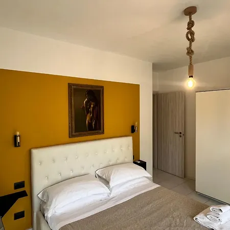 5 Viale Fano Apartman