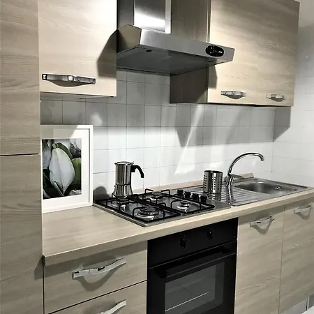 5 Viale Fano リミニ