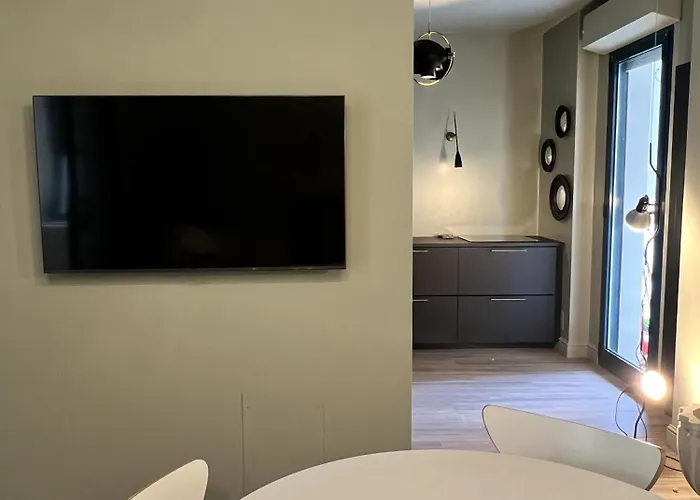 5 Viale Fano * רימיני